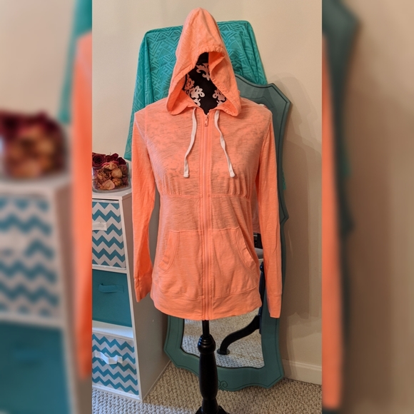 Old Navy Maternity Zip up hooded jacket - Picture 4 of 7